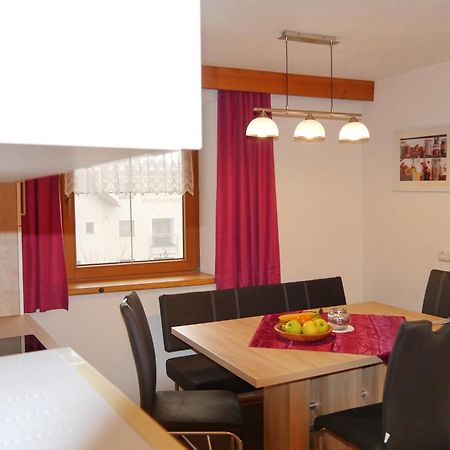 Haus Dilitz-Theiner - Bachbluete Lägenhet Nauders Exteriör bild
