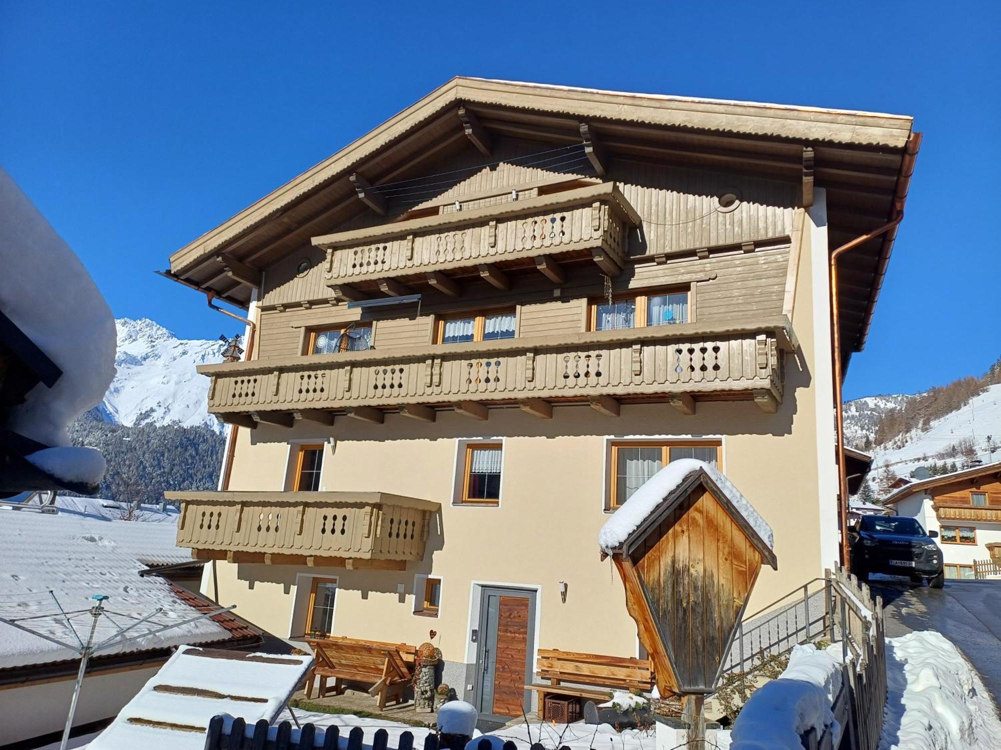 Haus Dilitz-Theiner - Bachbluete Lägenhet Nauders Exteriör bild