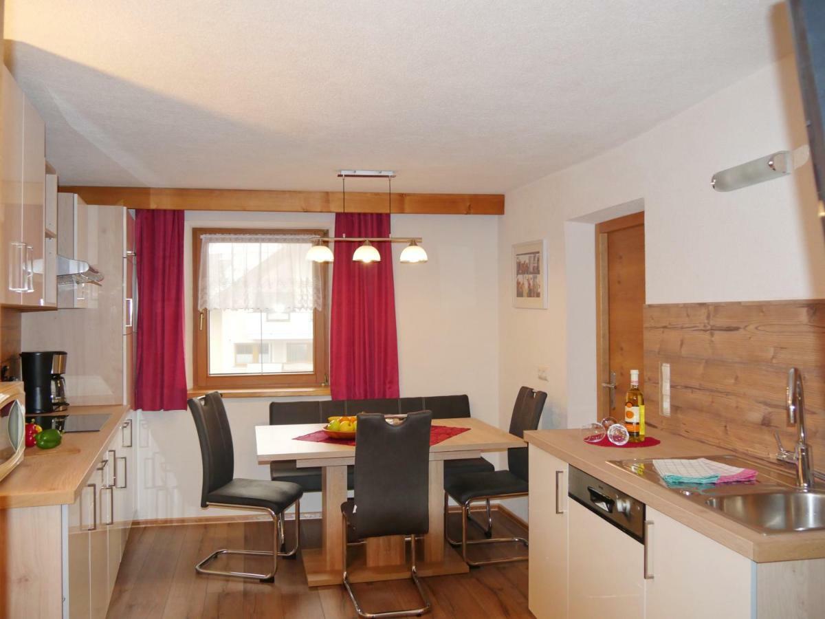 Haus Dilitz-Theiner - Bachbluete Lägenhet Nauders Exteriör bild